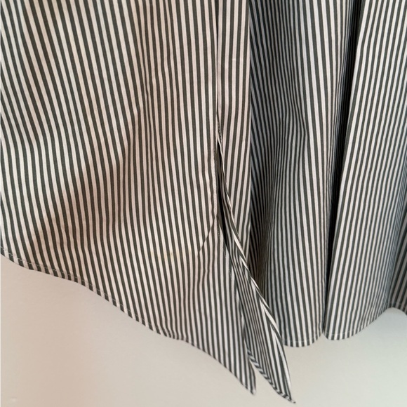 Lafayette 148 New York Grey and White Striped Casual Shirt Size L - Picture 4 of 4